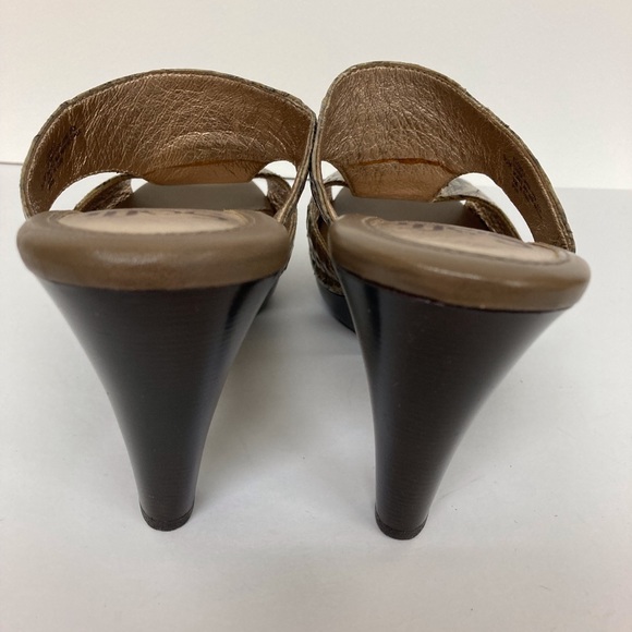 New Sofft ladies genuine snakeskin mules; NWOT - Picture 4 of 5